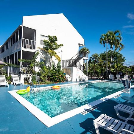 Marco Island Lakeside Inn Εξωτερικό φωτογραφία