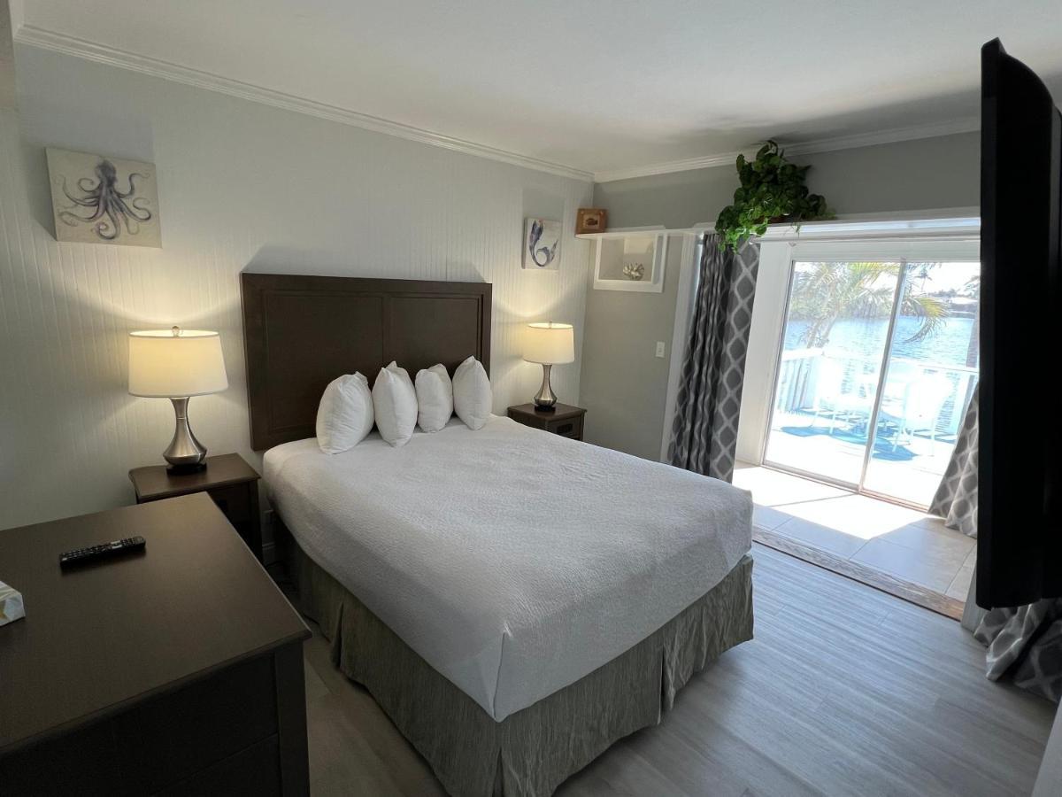 Marco Island Lakeside Inn Εξωτερικό φωτογραφία