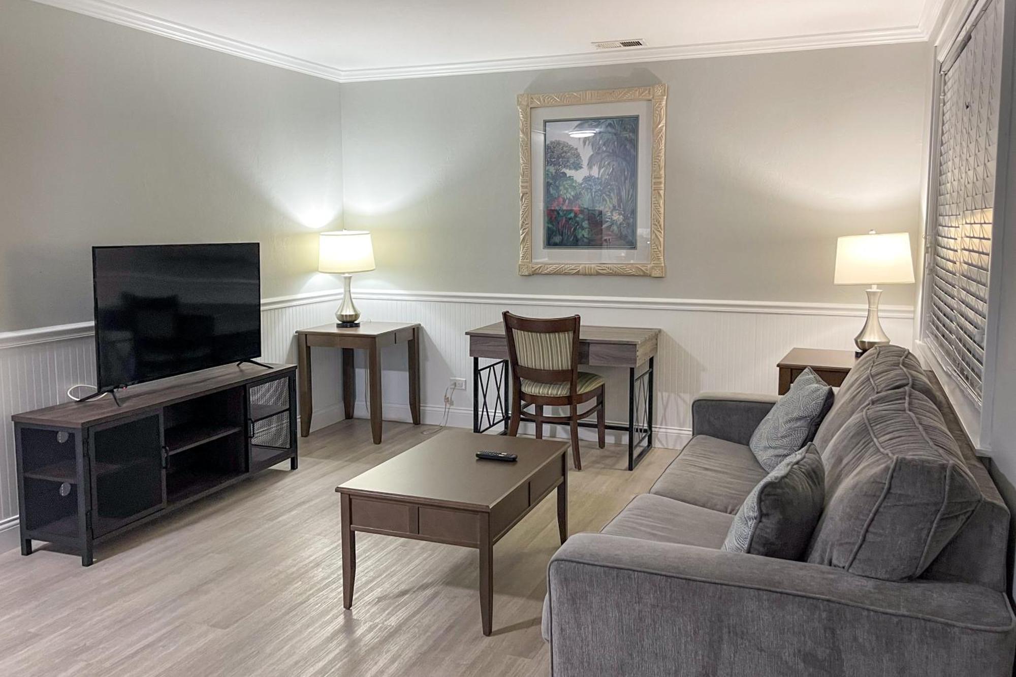 Marco Island Lakeside Inn Εξωτερικό φωτογραφία
