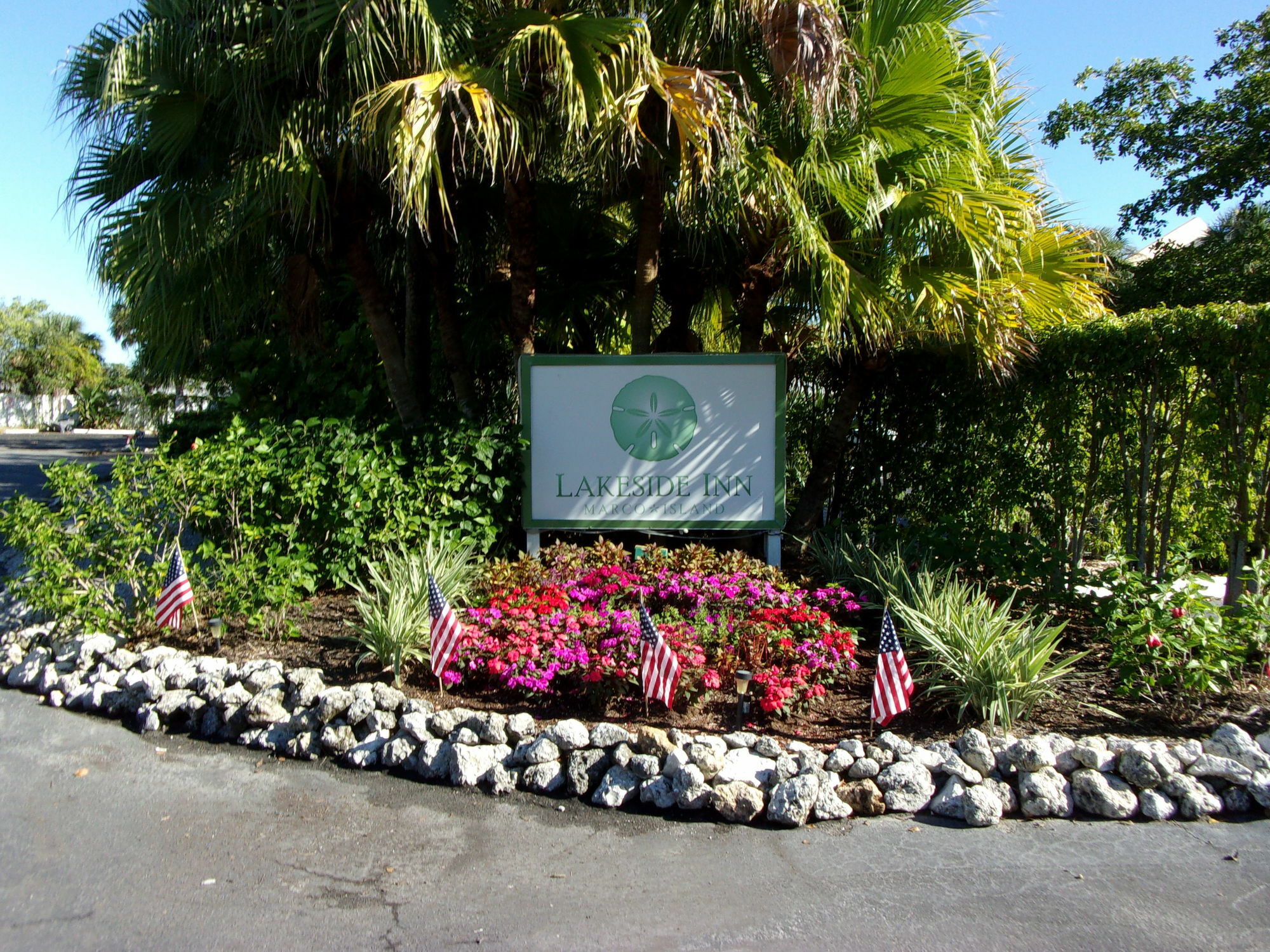 Marco Island Lakeside Inn Εξωτερικό φωτογραφία