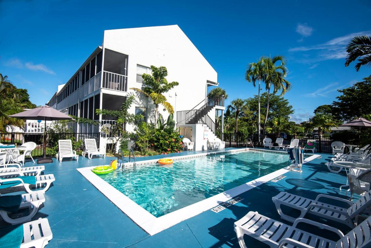 Marco Island Lakeside Inn Εξωτερικό φωτογραφία
